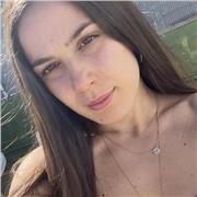 Profesora innovadora con ganas de llevar a cabo mis conocimientos y seguir aprendiendo de mi hermoso trabajo a niños y niñas de educación primaria